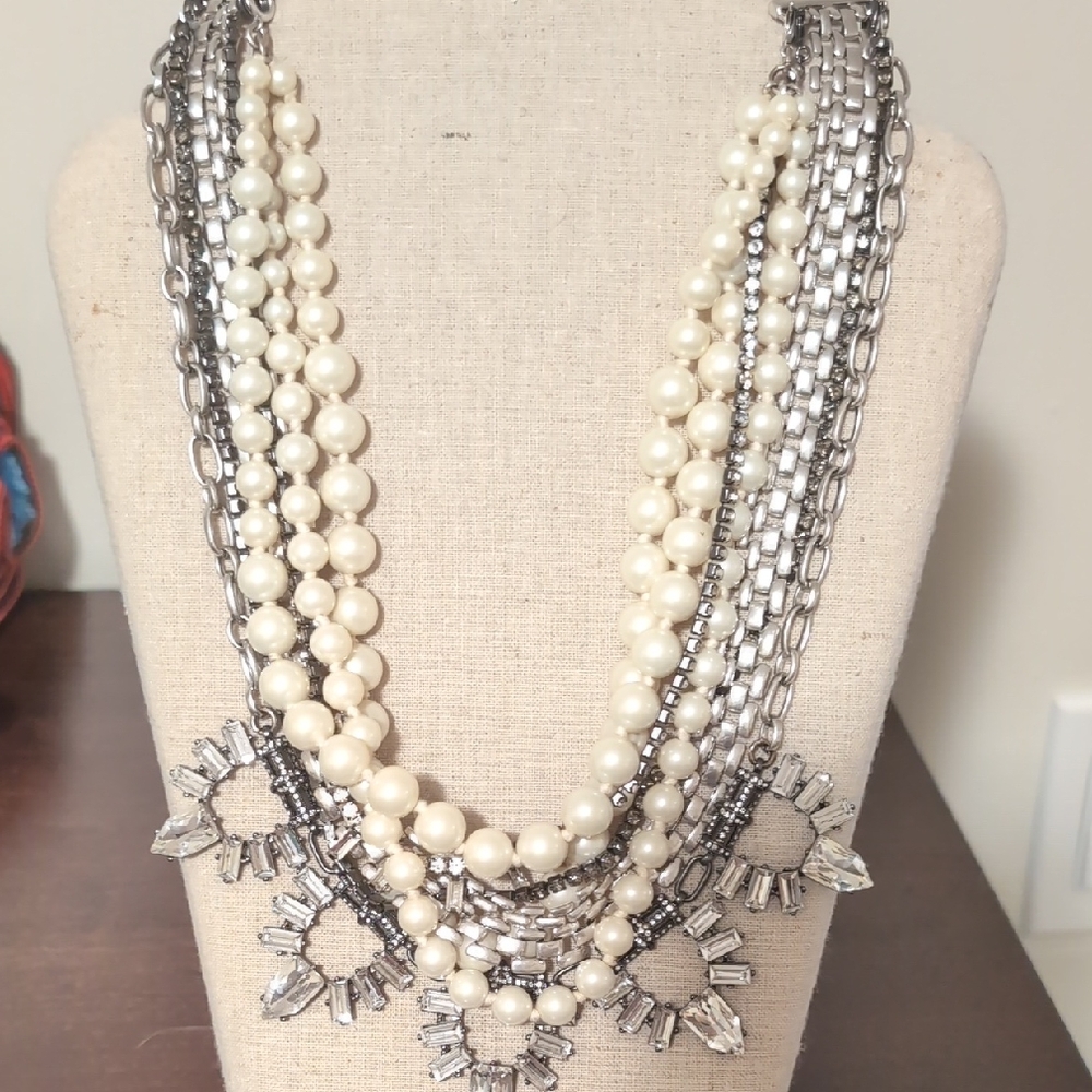 Starlet Pearl Necklace